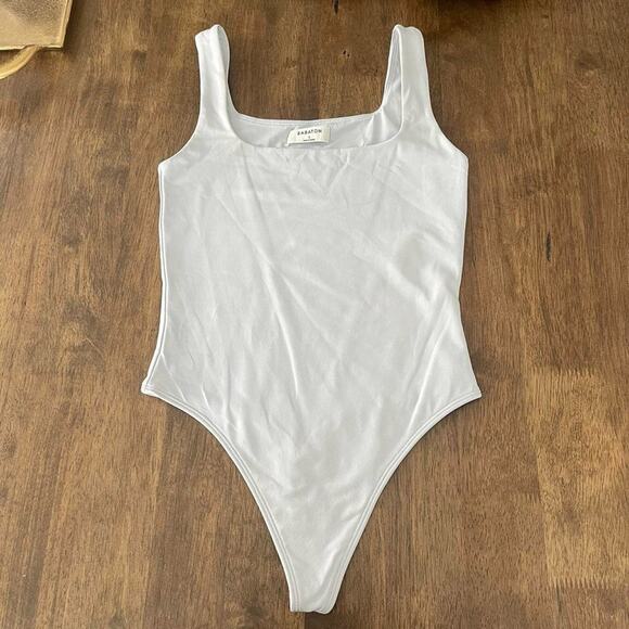 WORN ONCE aritzia blue linen color - Picture 2 of 8